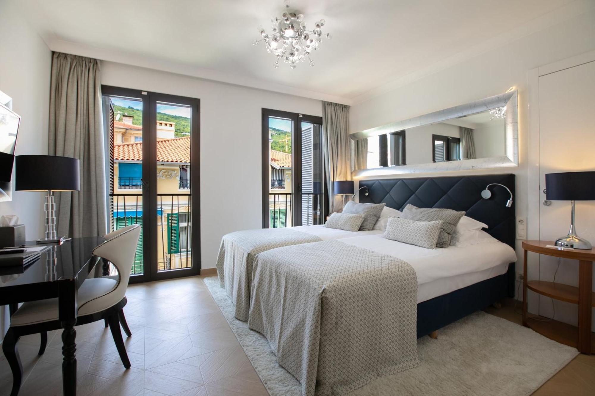 Amadria Park Hotel Royal Опатия Екстериор снимка